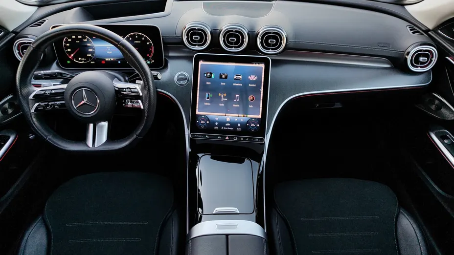 MERCEDES-BENZ C Klasa C 200 mHEV 4-Matic AMG