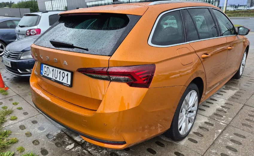 SKODA Octavia -