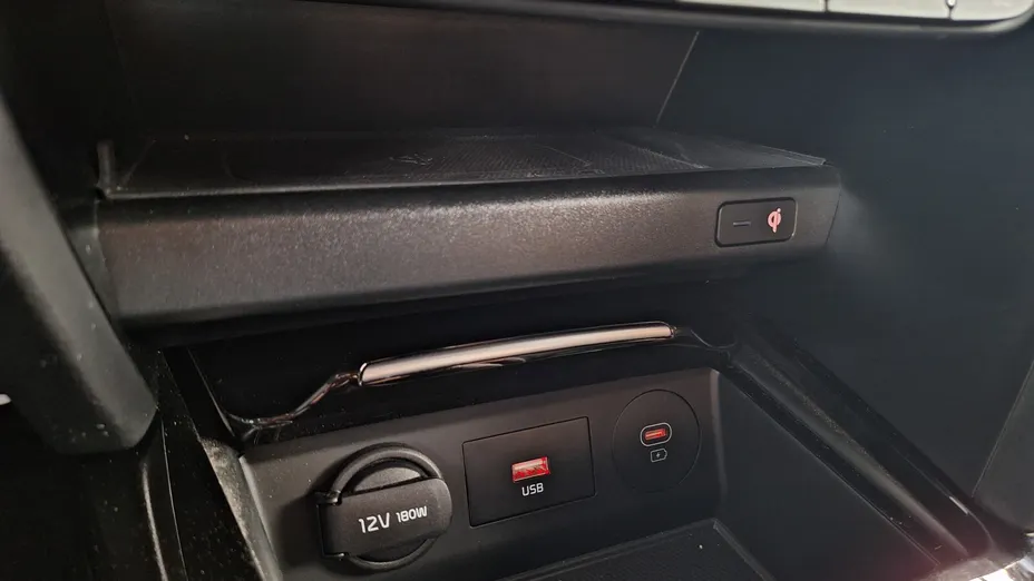 KIA Cee'd Ceed 1.5 T-GDI Business Line