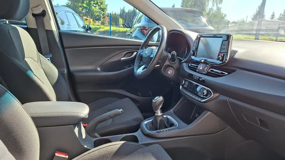 HYUNDAI i30 -