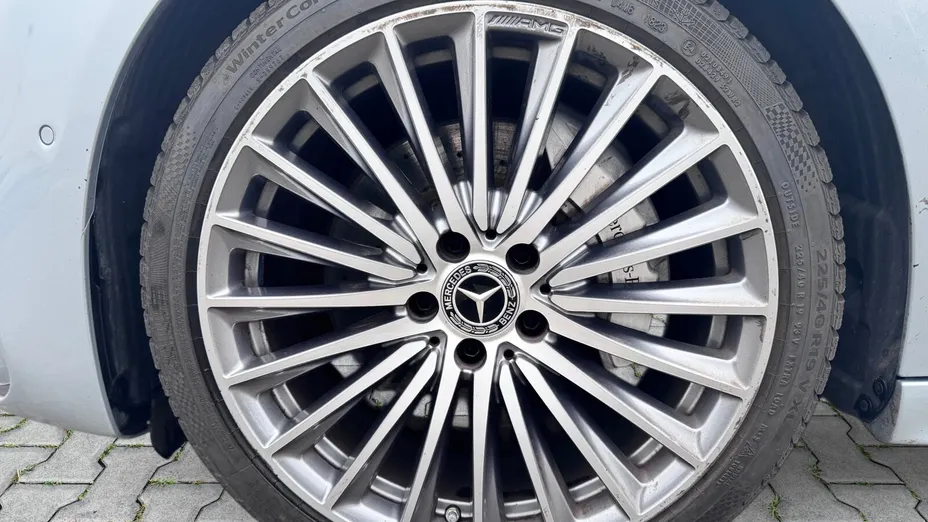 MERCEDES-BENZ C Klasa C 220 d mHEV AMG