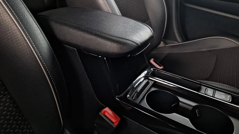 KIA Cee'd Ceed 1.4 T-GDI L Business Line DCT