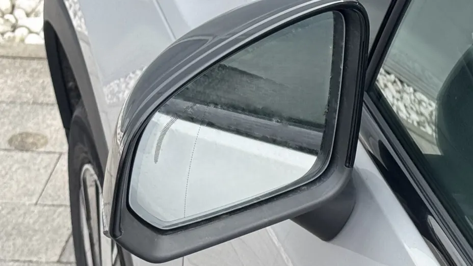 VOLVO XC40 XC40 73kWh Recharge Plus aut