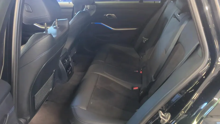 BMW Seria 3 318i M Sport aut