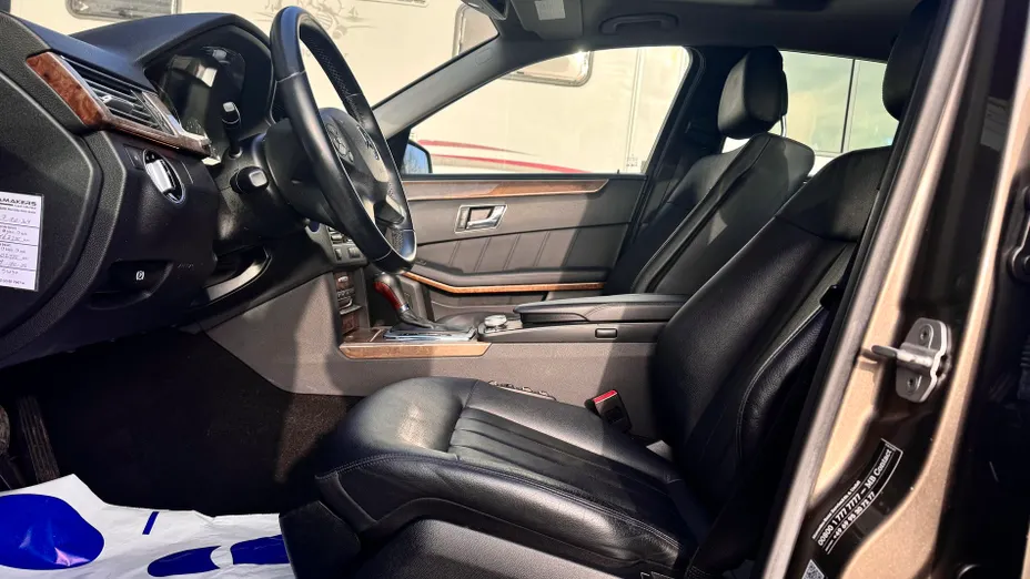 MERCEDES-BENZ E Klasa E 250 CGI BlueEff. Elegance