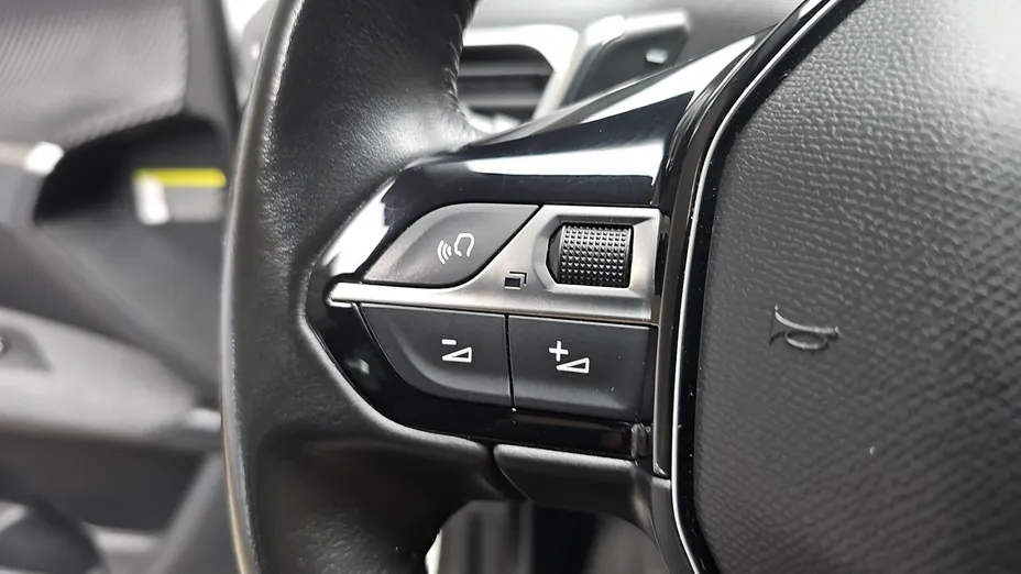 PEUGEOT 3008 3008 1.5 BlueHDi Active Pack S&S EAT8