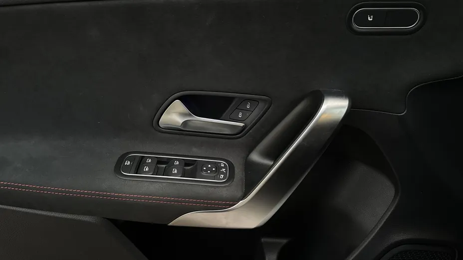 MERCEDES-BENZ A Klasa A 200 AMG Line 7G-DCT