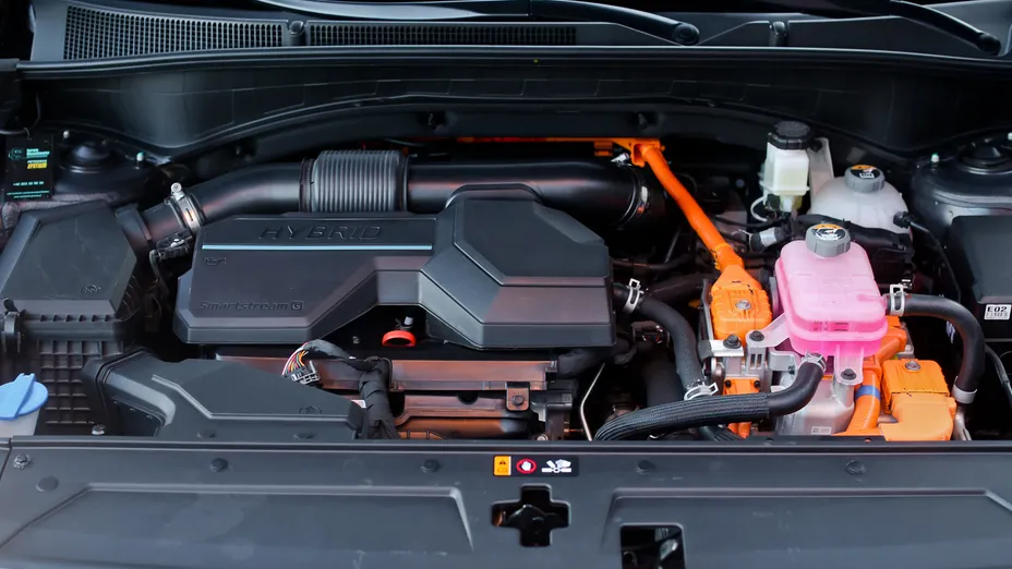 HYUNDAI Santa Fe Santa Fe 1.6 T-GDI HEV Platinum 4WD aut