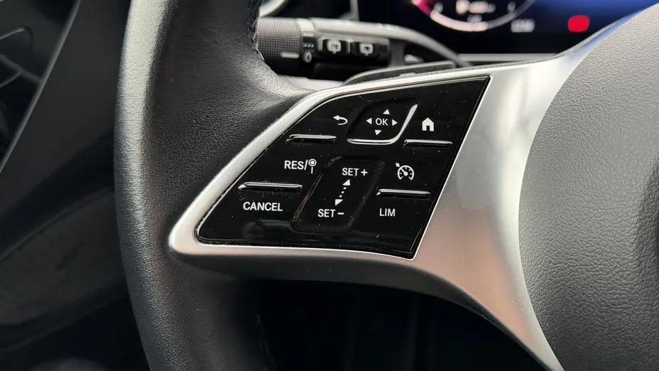 MERCEDES-BENZ C Klasa C 220 d mHEV Avantgarde