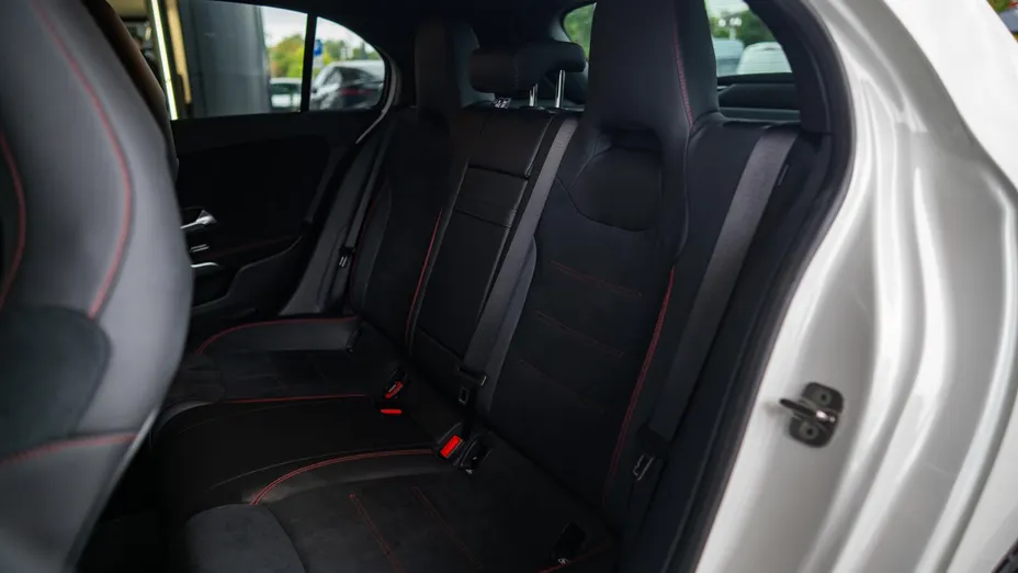 MERCEDES-BENZ A Klasa A 250 e PHEV AMG Line 8G-DCT