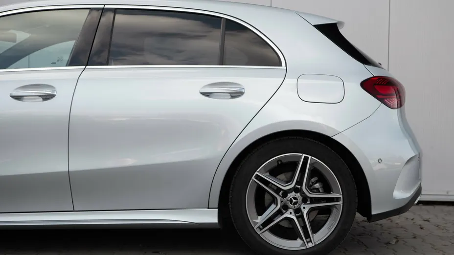 MERCEDES-BENZ A Klasa A 200 AMG Line 7G-DCT