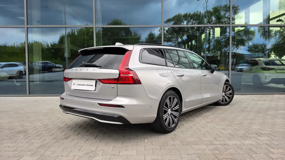 VOLVO V60 V60 T6 AWD Plug-In Hybrid Plus Dark aut