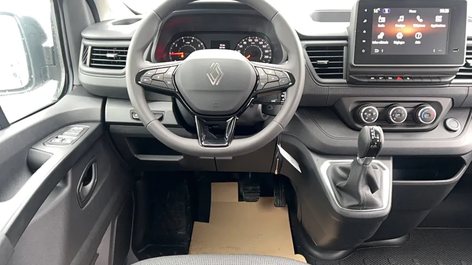 RENAULT Trafic -