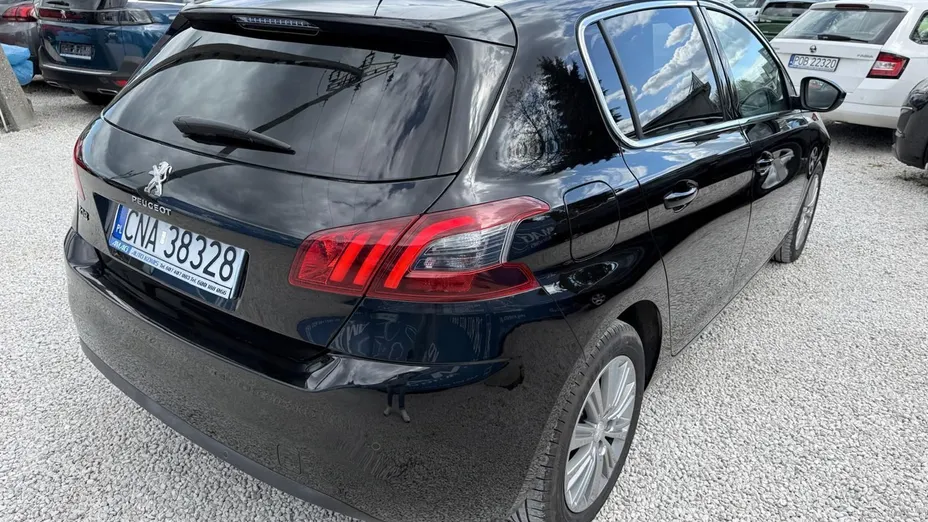 PEUGEOT 308 -