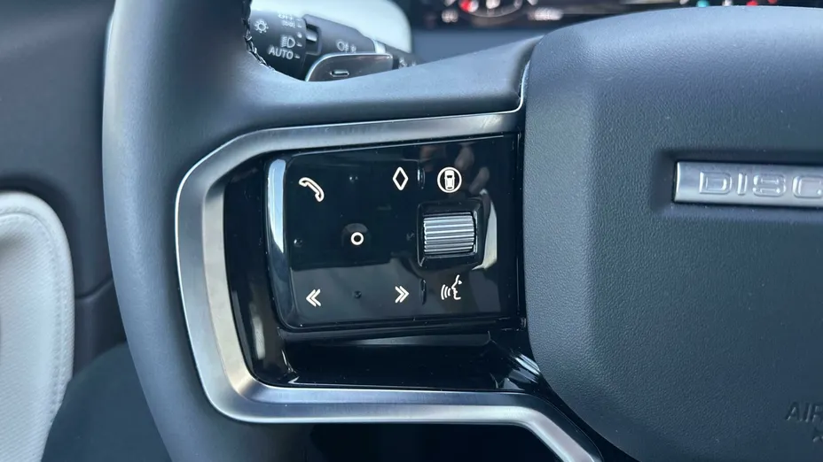 LAND ROVER Discovery Sport Discovery Sport 2.0 P200 mHEV Dynamic SE aut