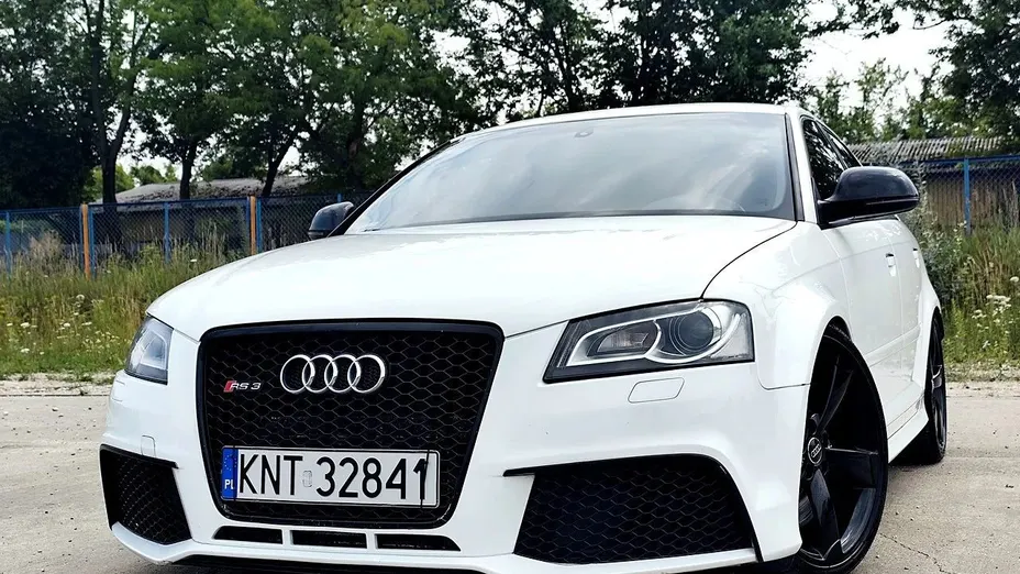 AUDI RS3 -