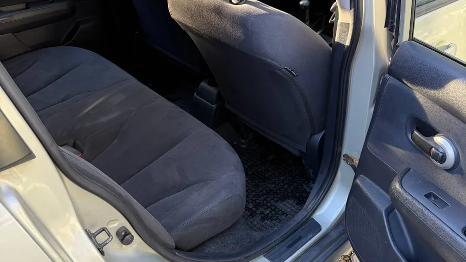 NISSAN Tiida Tiida 1.6 Visia AC/CD