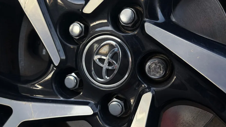 TOYOTA C-HR C-HR 1.8 Hybrid Selection