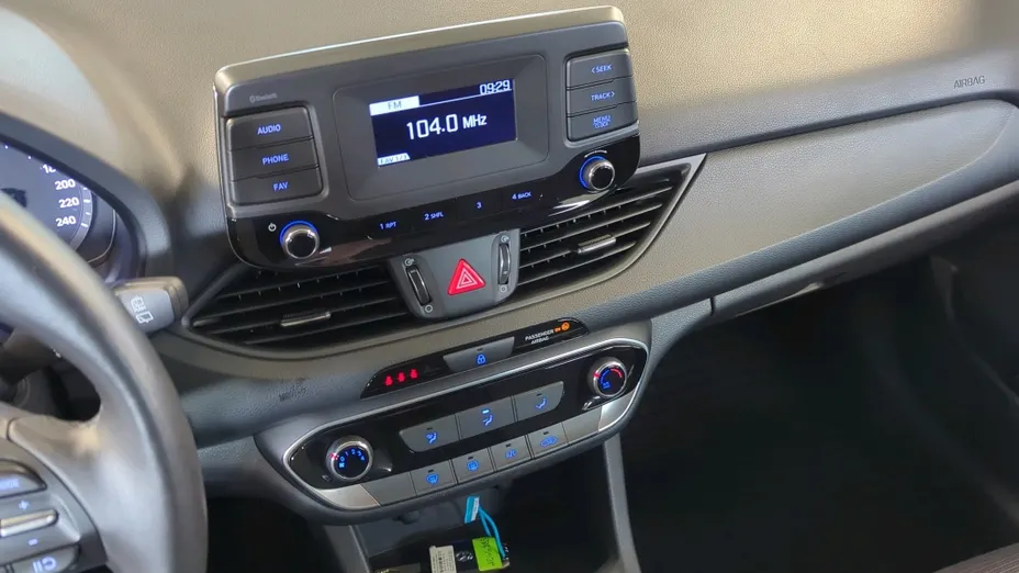 HYUNDAI i30 i30 1.5 DPI Modern