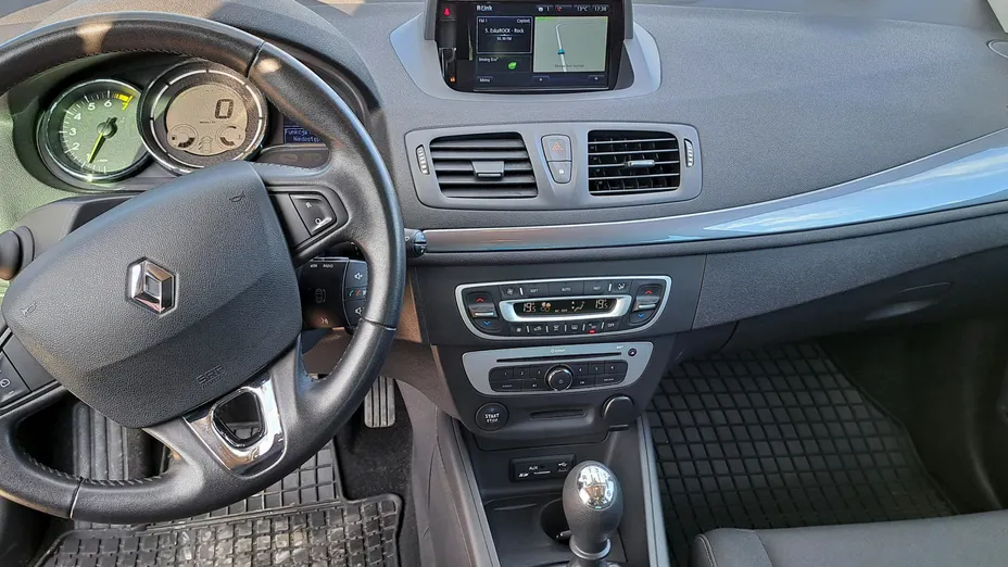 RENAULT Megane -