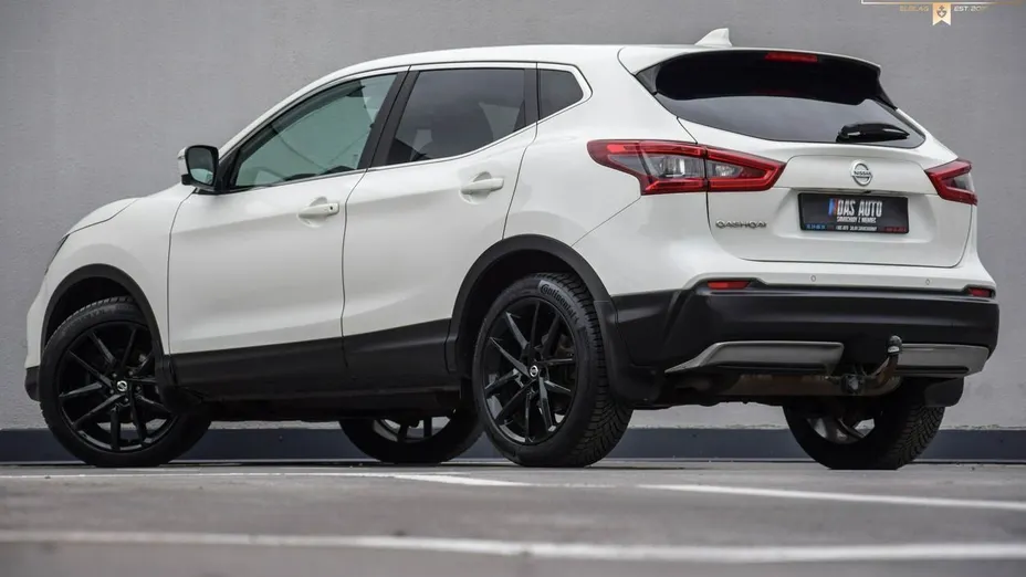 NISSAN Qashqai -