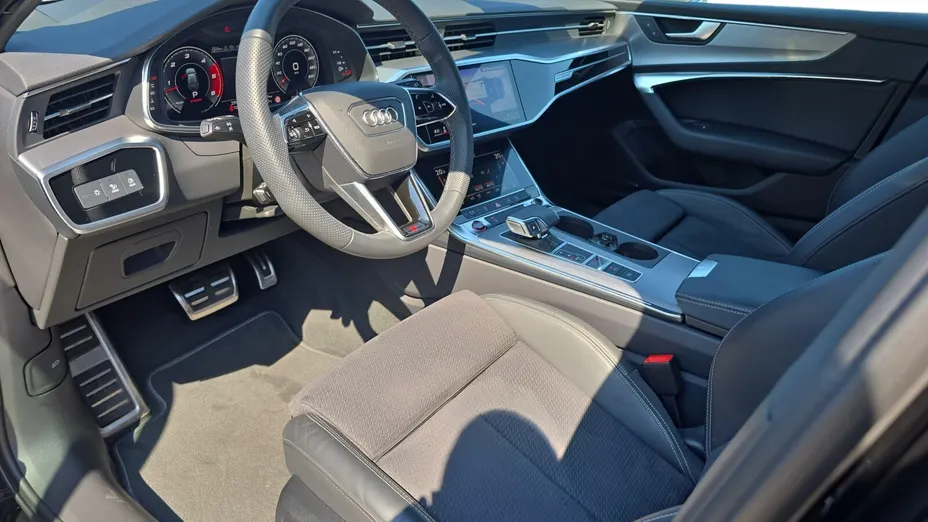 AUDI S6 Avant -
