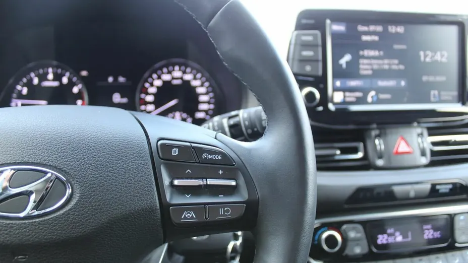 HYUNDAI i30 i30 1.0 T-GDI Smart