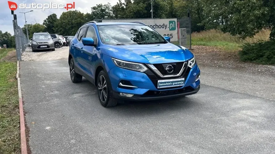 NISSAN Qashqai -