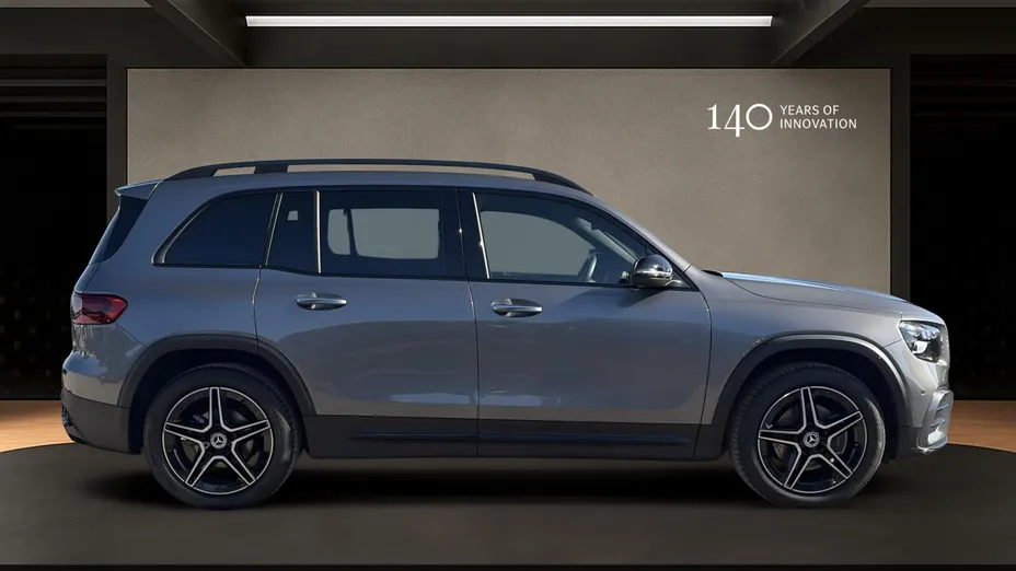MERCEDES-BENZ GLB GLB 200 mHEV AMG Line 7G-DCT