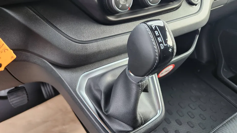 RENAULT Trafic -
