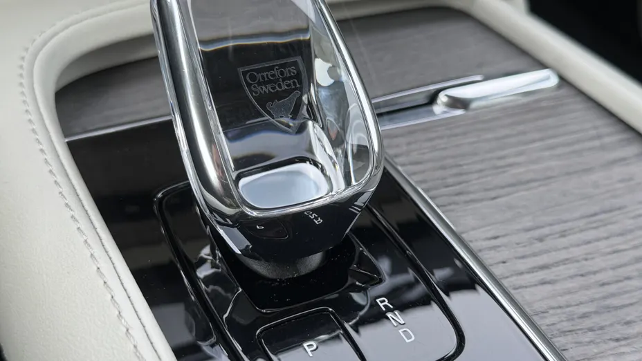 VOLVO XC60 XC60 B4 D AWD Plus Bright aut