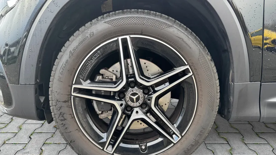 MERCEDES-BENZ GLB GLB 200 mHEV AMG Line 7G-DCT