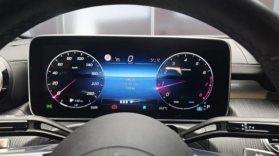 MERCEDES-BENZ C Klasa C 300 mHEV 4-Matic AMG