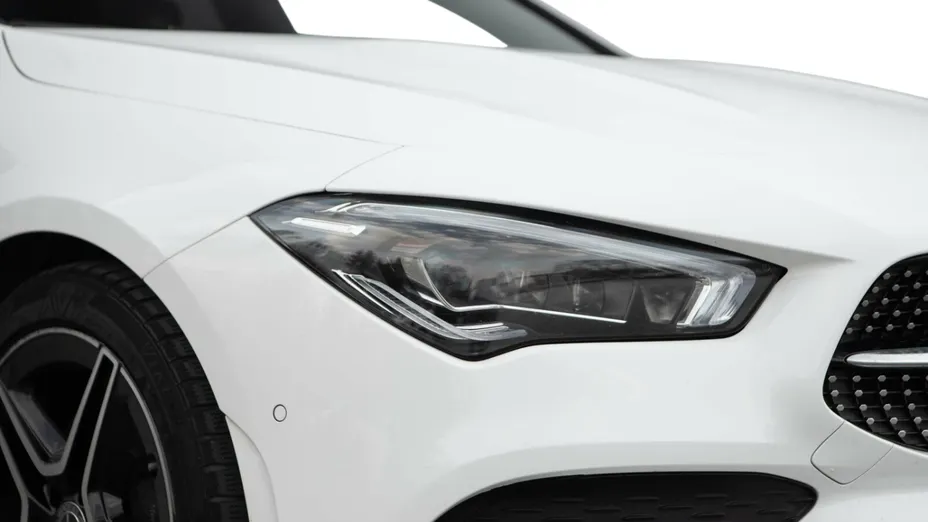 MERCEDES-BENZ CLA CLA 200 AMG Line 7G-DCT