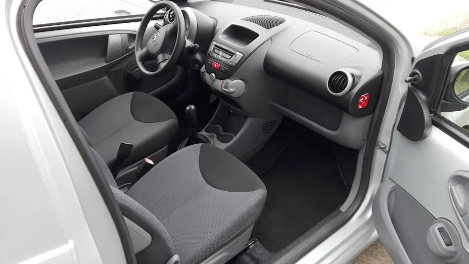 TOYOTA Aygo Aygo 1.0 VVT-i Sol