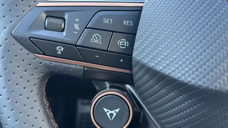 CUPRA Leon Leon 1.5 eTSI mHEV DSG Nowy