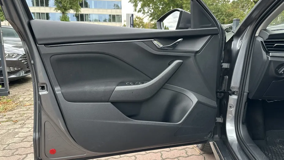 SKODA Kamiq Kamiq 1.0 TSI Ambition DSG