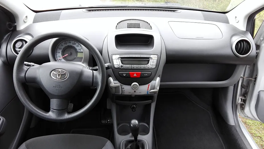 TOYOTA Aygo Aygo 1.0 VVT-i Sol