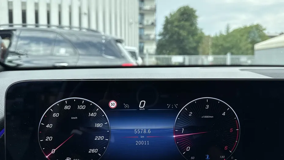 MERCEDES-BENZ GLB GLB 200 d 4-Matic AMG Line 8G-DCT