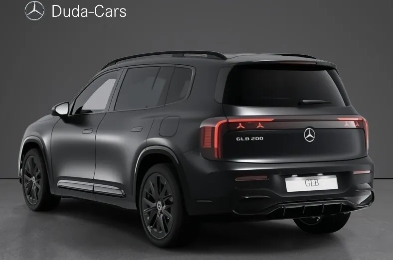 MERCEDES-BENZ GLB -