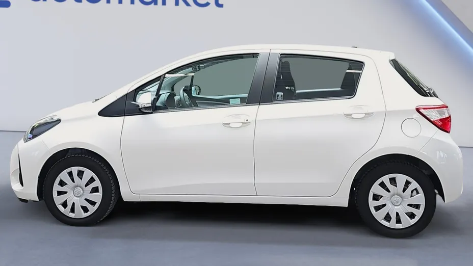 TOYOTA Yaris Yaris 1.5 Active