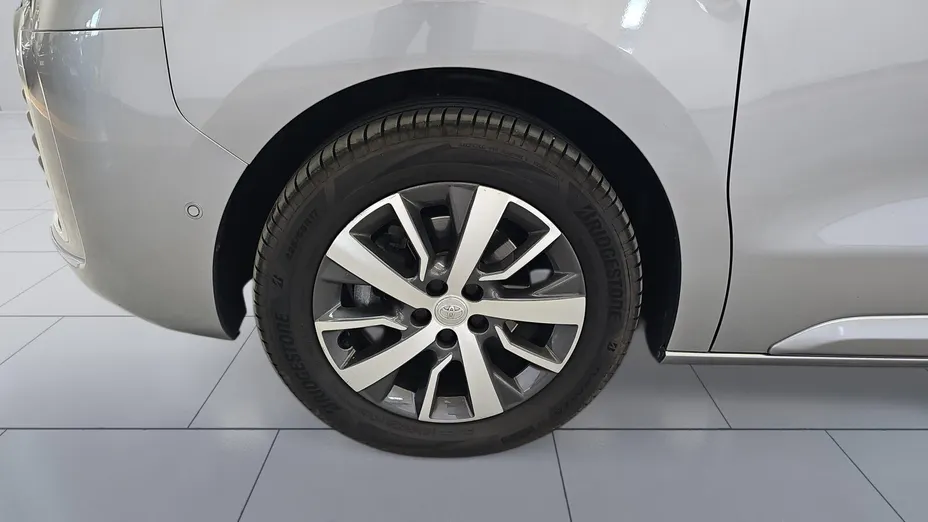 TOYOTA Proace Verso Proace Verso 2.0 D4-D Long Business aut