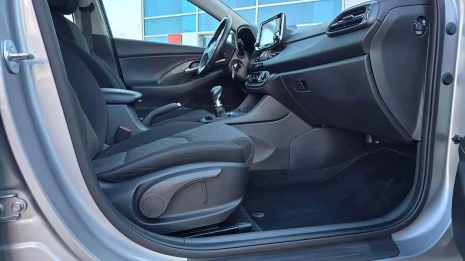 HYUNDAI i30 i30 1.0 T-GDI Smart