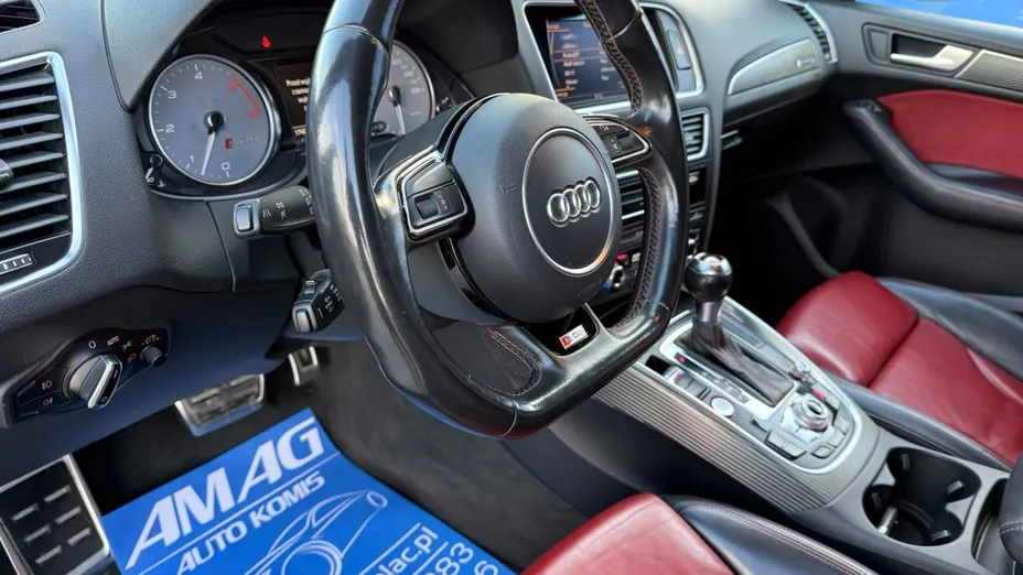 AUDI SQ5 -