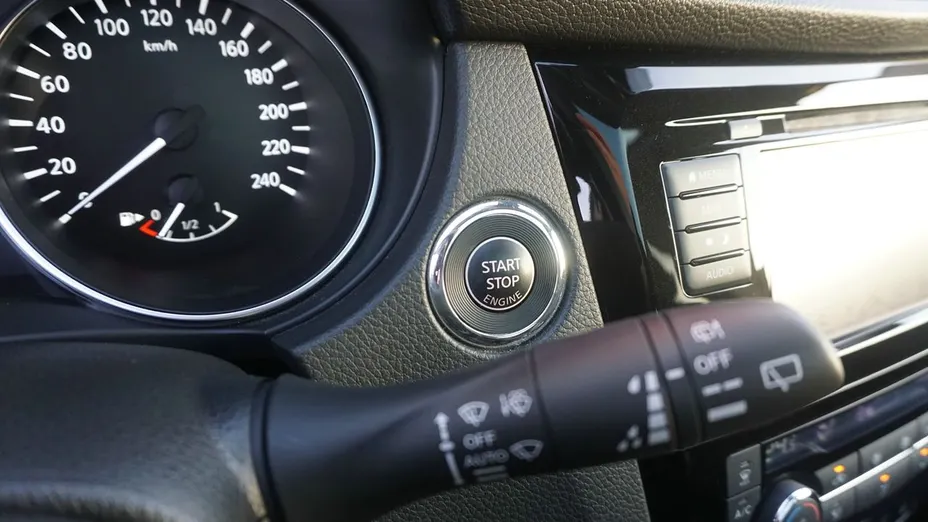 NISSAN Qashqai Qashqai 1.3 DIG-T N-Connecta