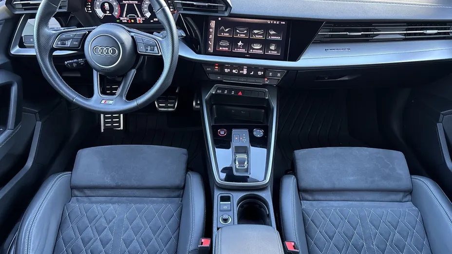 AUDI S3 Sportback -