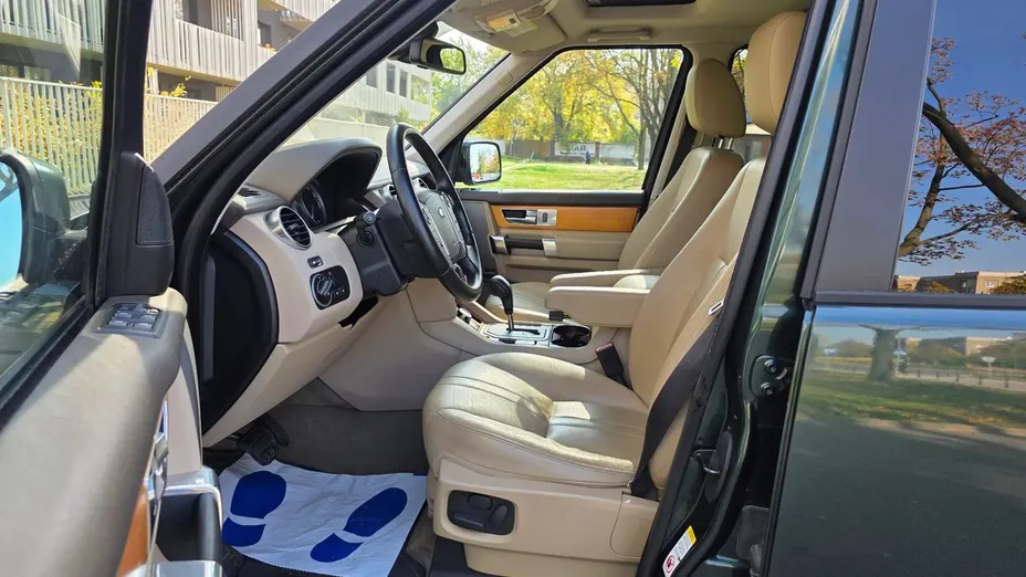 LAND ROVER Discovery -