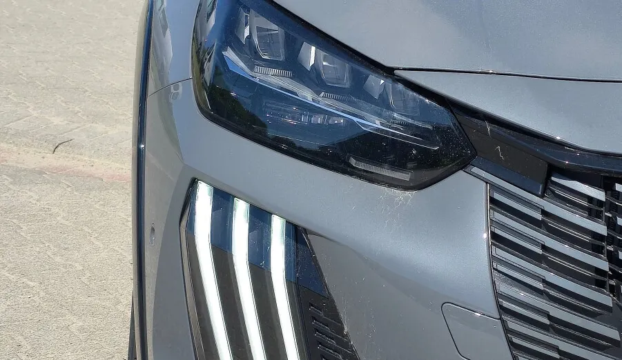 PEUGEOT 208 208 1.2 mHEV GT