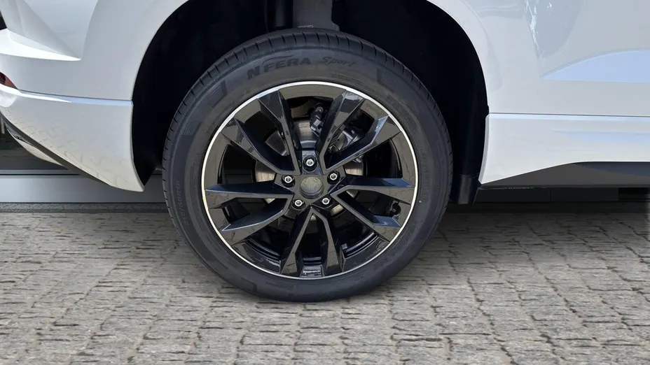 SKODA Karoq Karoq 1.5 TSI ACT Sportline DSG Nowy