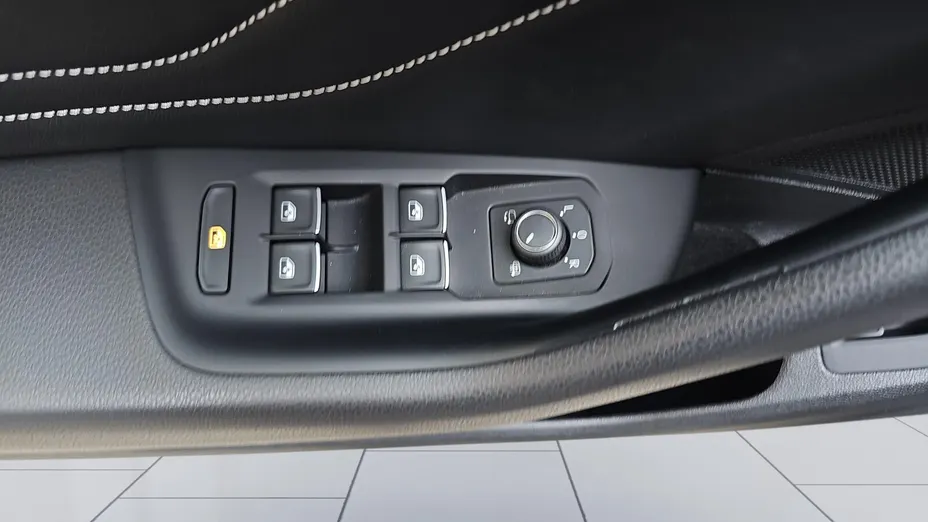 VOLKSWAGEN Arteon Arteon 2.0 TSI Elegance DSG